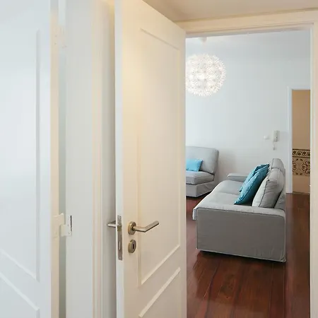 Apartment Traveling To 291 Bica Lissabon